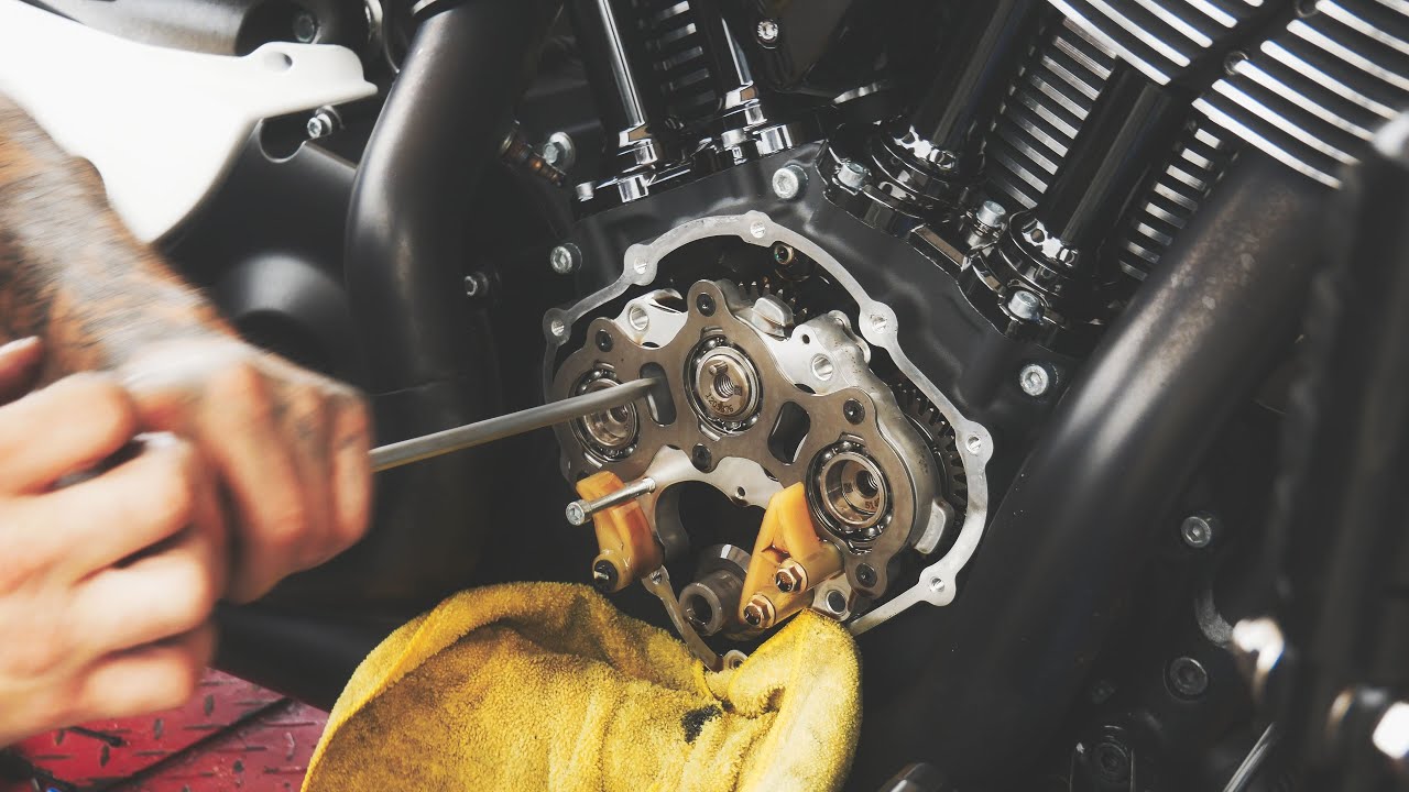 This is how Lloydz 585 cams were installed on the 111 Chieftain | Thunder Beach 2019