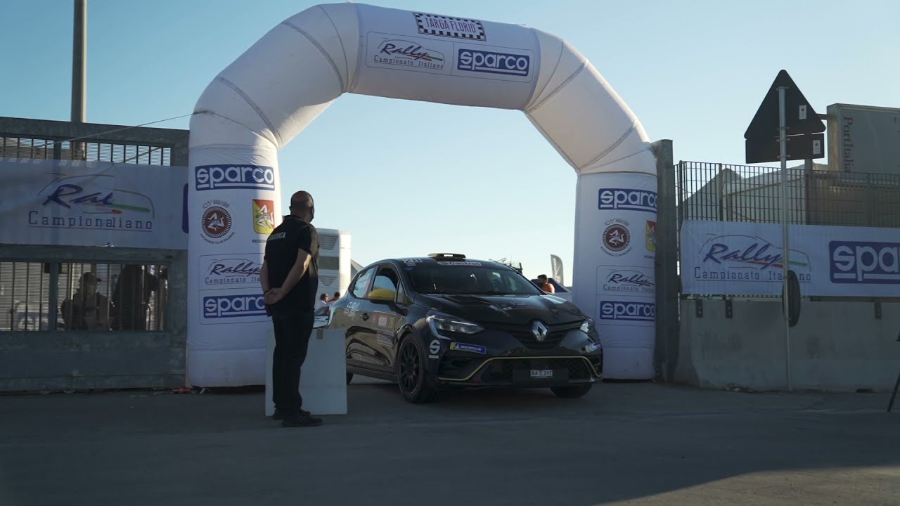 Clio Rally4 at the 2021 Targa Florio Rally