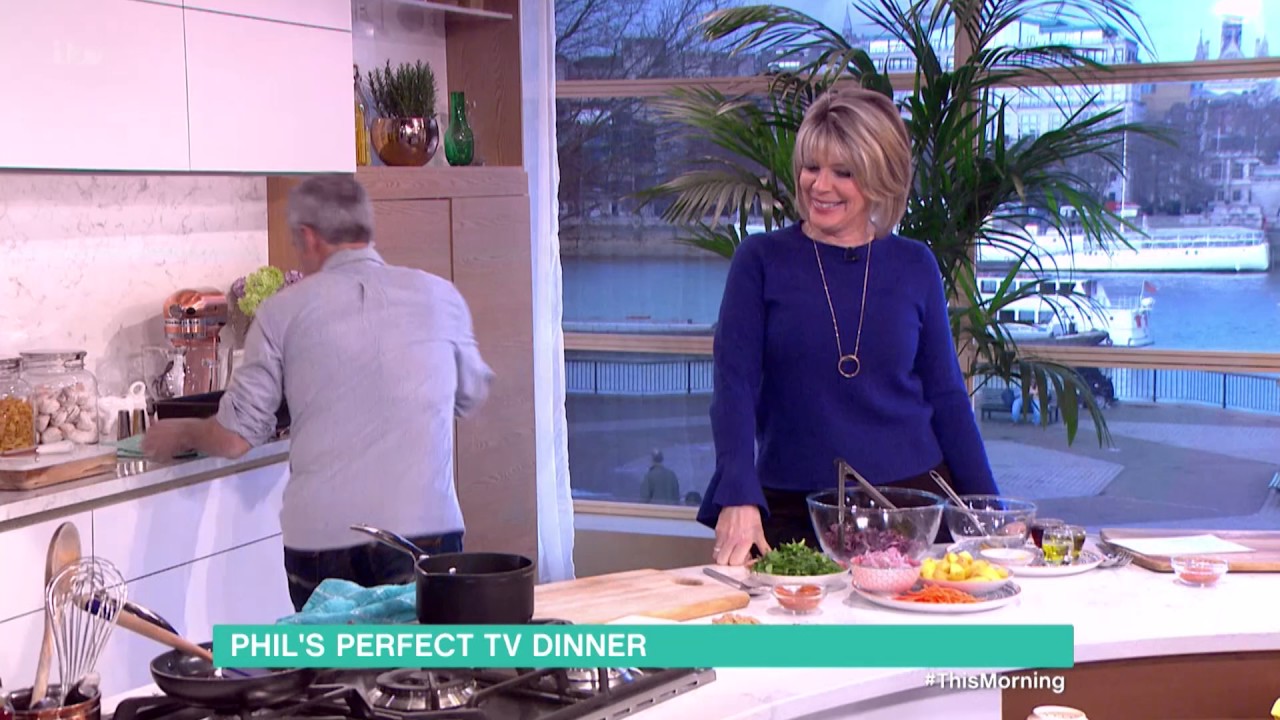 Phil Vickery's Pulled Pork and Barbecue Sauce | This Morning
