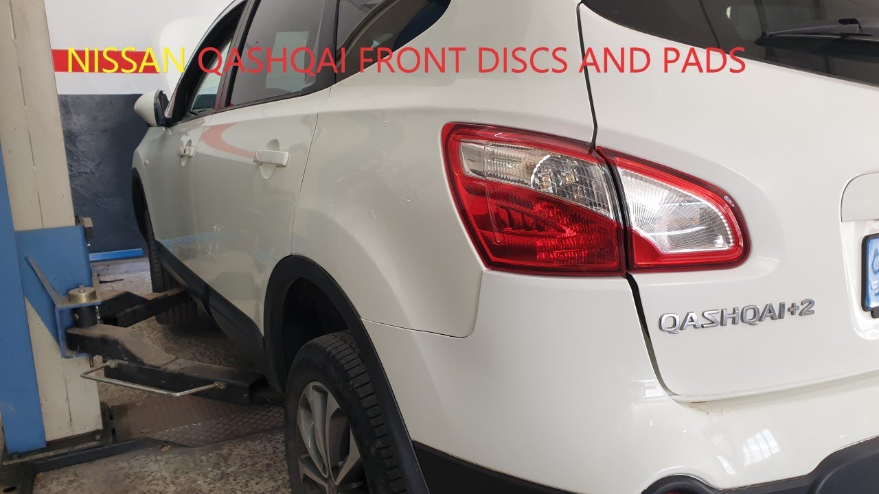 Nissan Qashqai, Front brake disc and pads change.