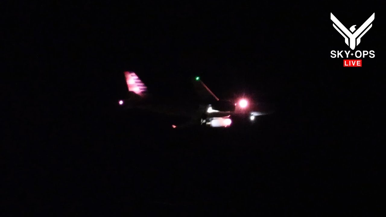 LIVE NIGHT Plane Spotting PHX SkyHarbor Air Traffic + Live ATC!✨✈️🌛