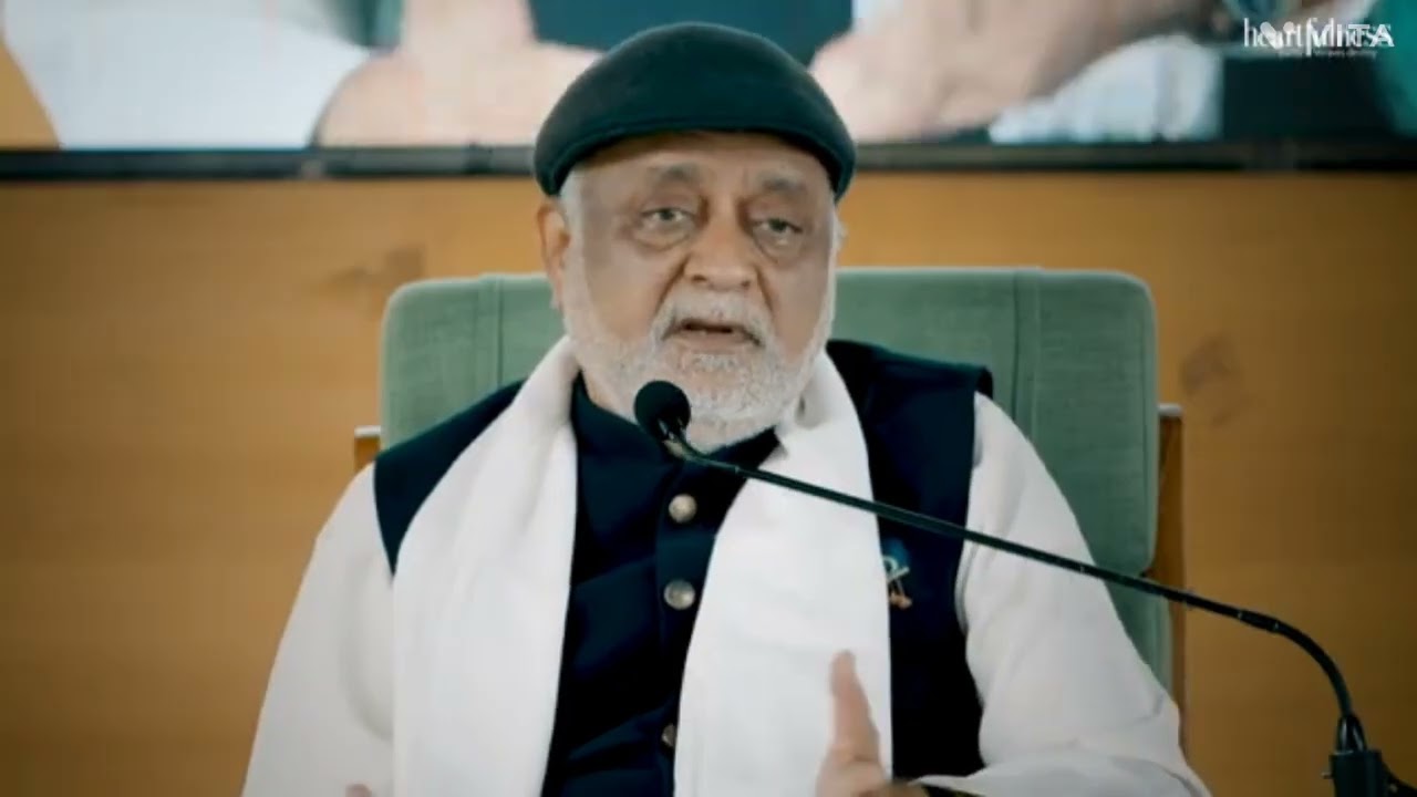 Daaji gives his pricious speech 