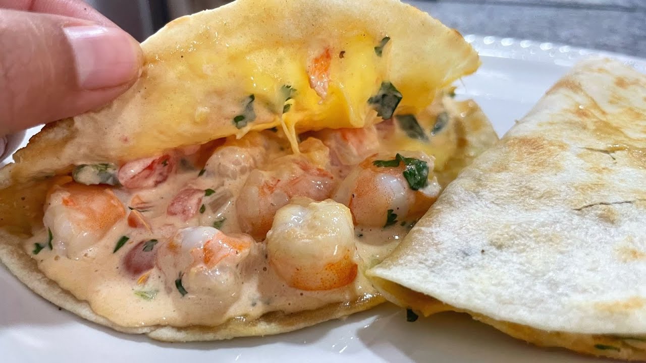 Tacos de camarón guisado