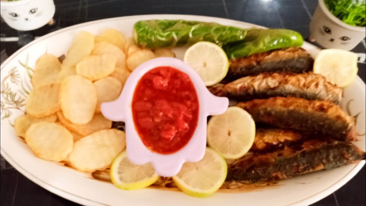 صحن مقلي تونسي 🇹🇳 سردينة مقلية فاوحة هبال ♥️ كلها منفعة وبنة 🤫