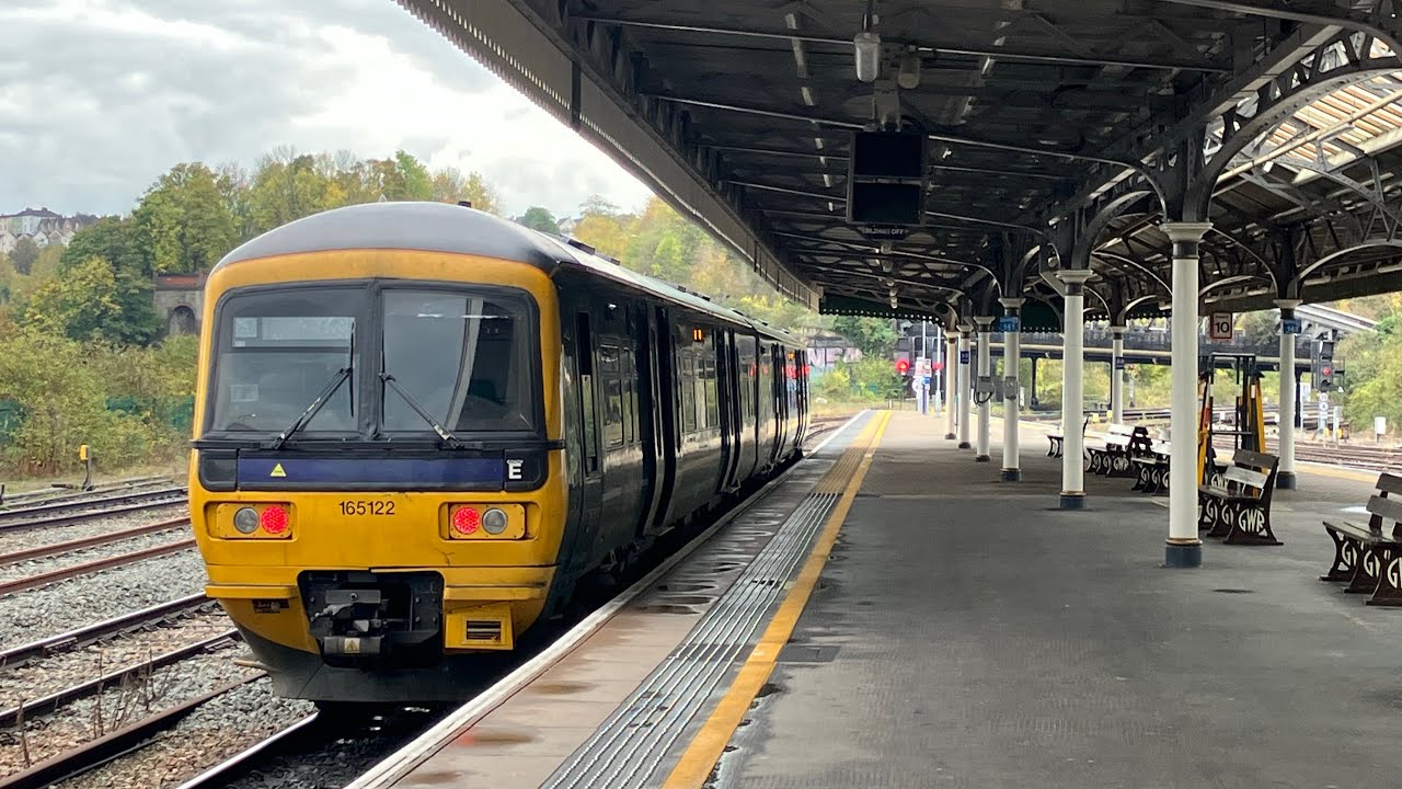 A Mini Tour Of A Refurbished GWR Class 165/1