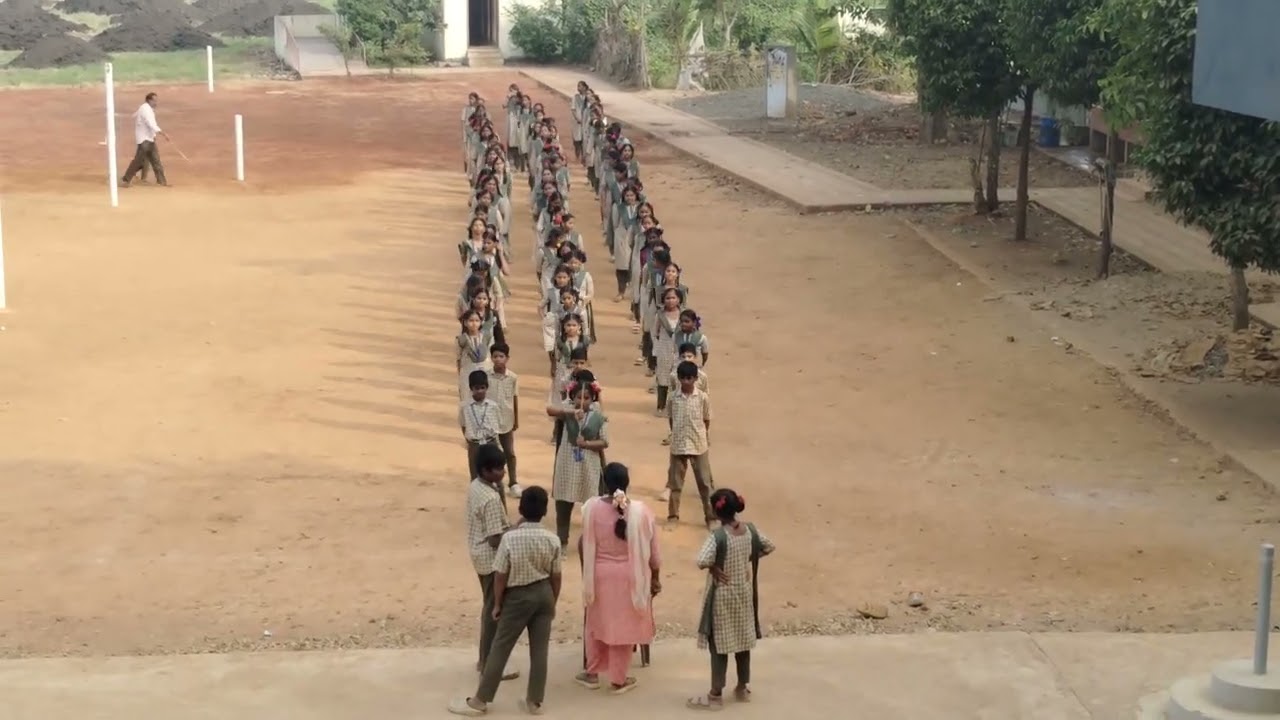 Practice march fast by students mandapetaa girls high school 💪