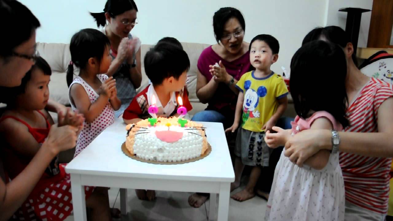 兩歲生日趴踢
