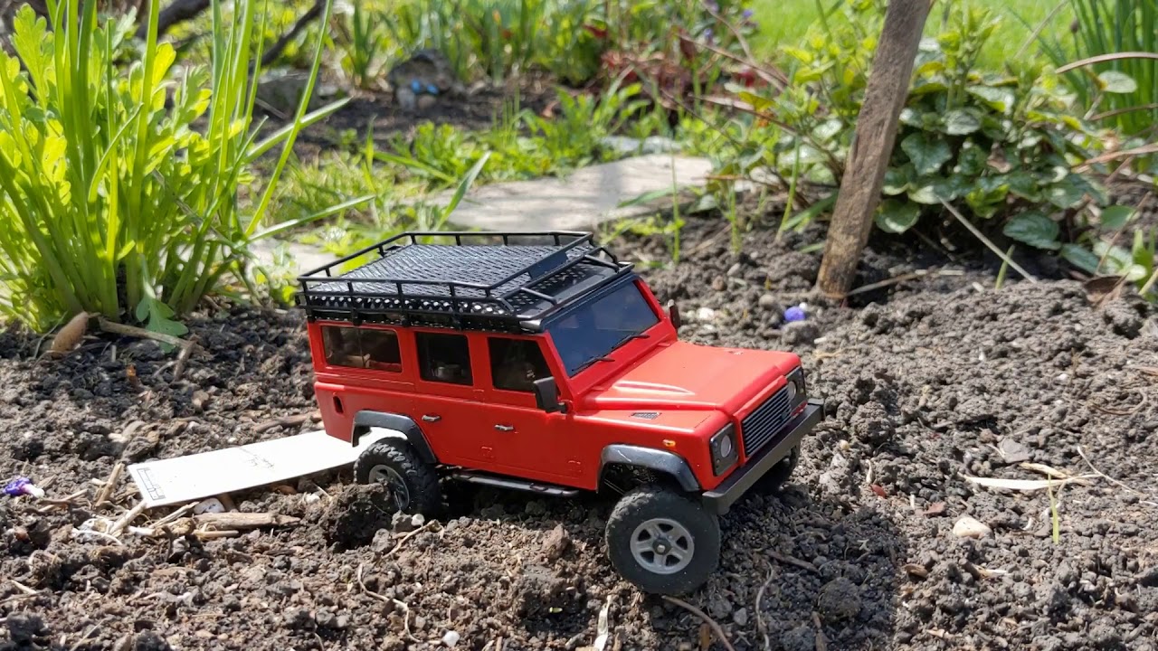 Orlandoo Spring Crawl in the Garden