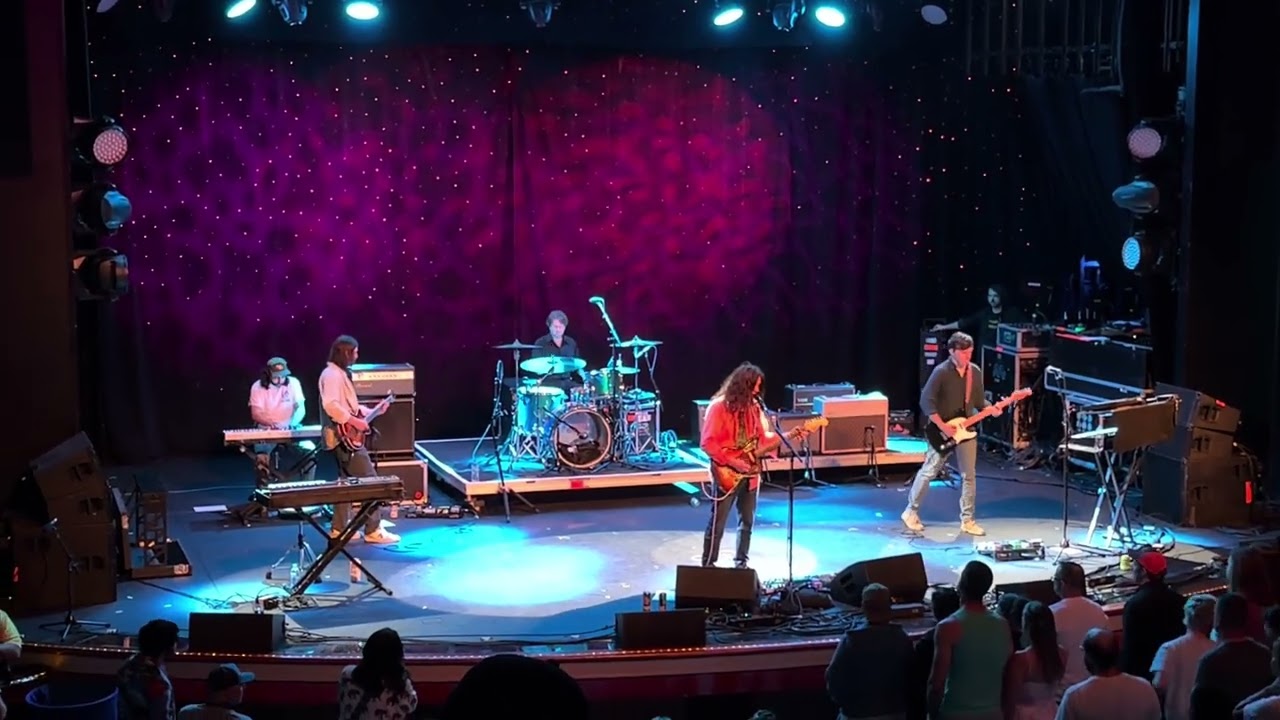 Kurt Vile and The Violators - Wakin on a Pretty Day - Ice Cream Floats 2026 (02/08/2026)