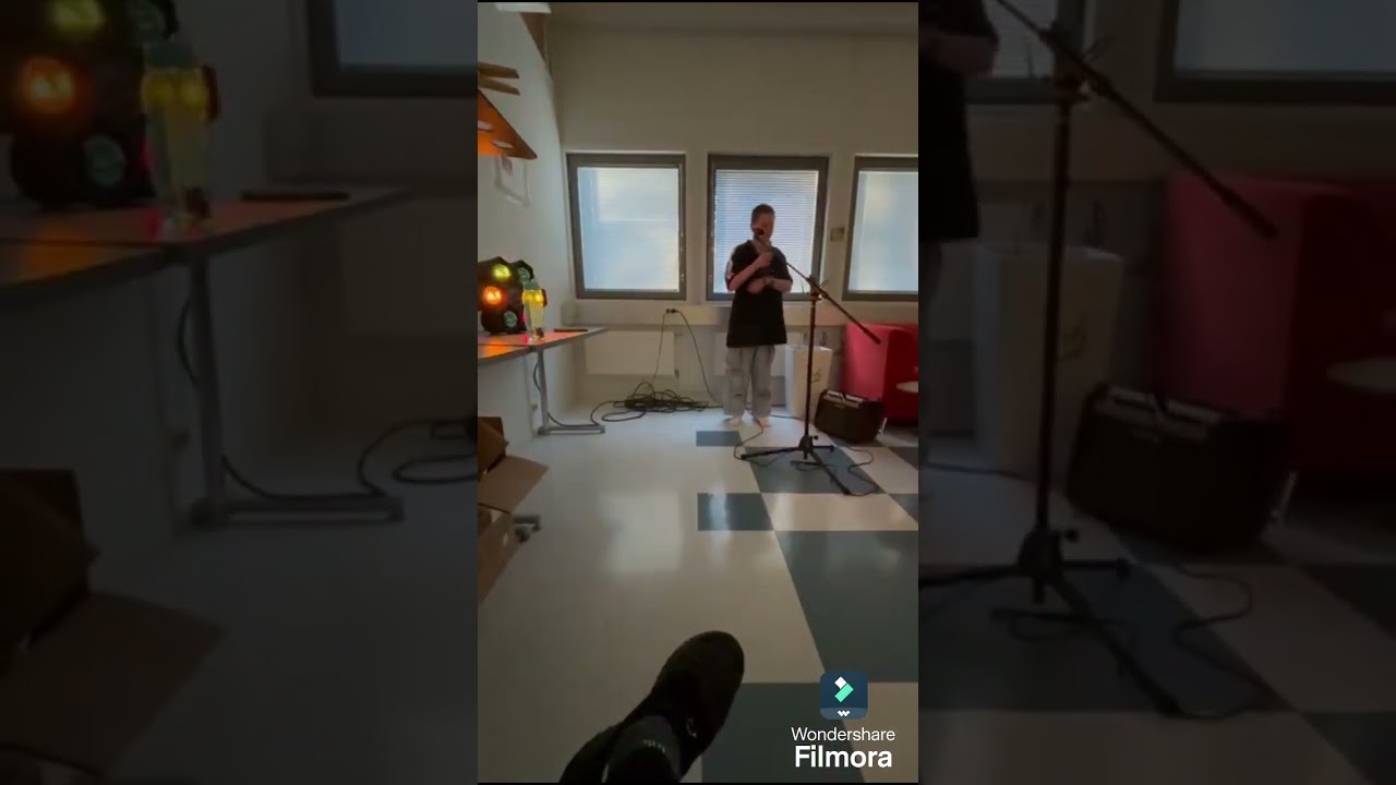 MC Miro Livekeikka (omat biisit)