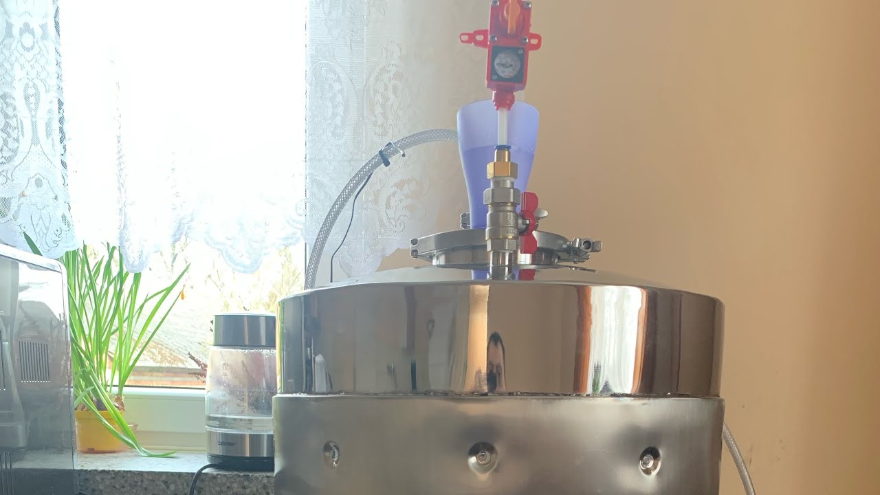 Обзор ЦКТ 110 л на 3 атмосфери для дому, від фірми Plus Term виробленої в Харкові.