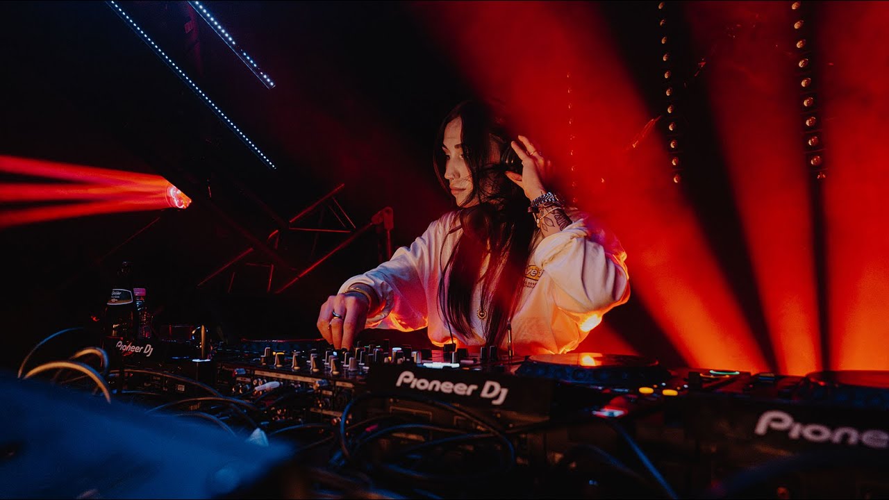 Mūse @ Return #9 w/ QZB - Weltecho Chemnitz