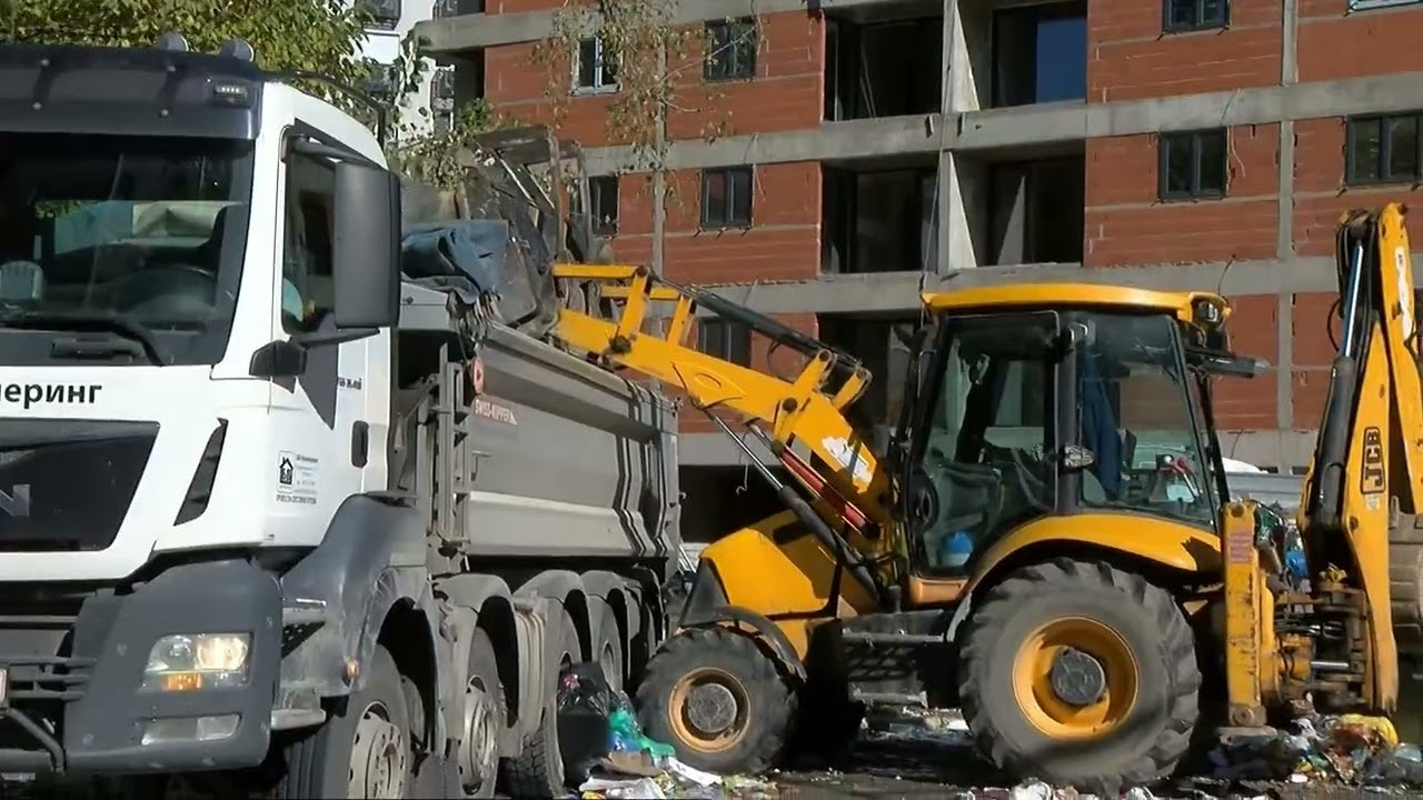 Со булдожери се чисти ѓубрето низ Скопје, Комунална хигиена се прави дека не ги гледа