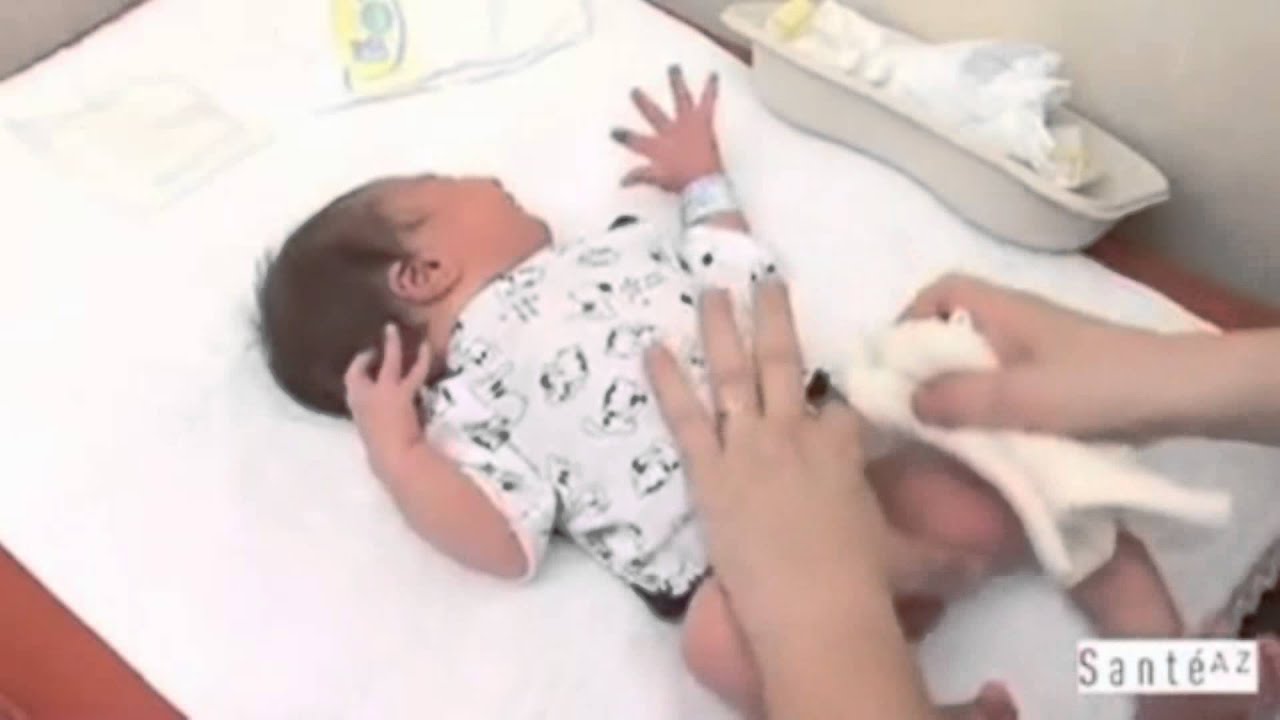 Como cambiar pa&ntilde;ales a un beb&eacute;