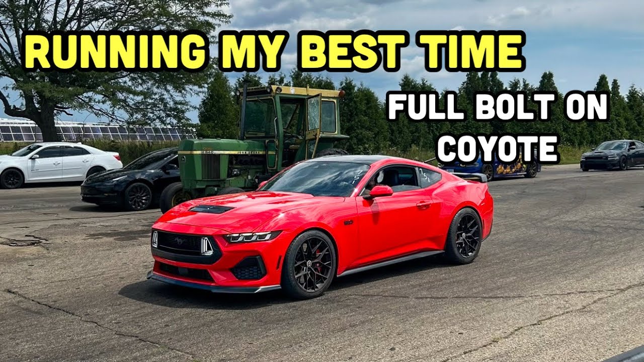 MUSTANG GT 2024 года в полном составе выходит на дрэг-стрип