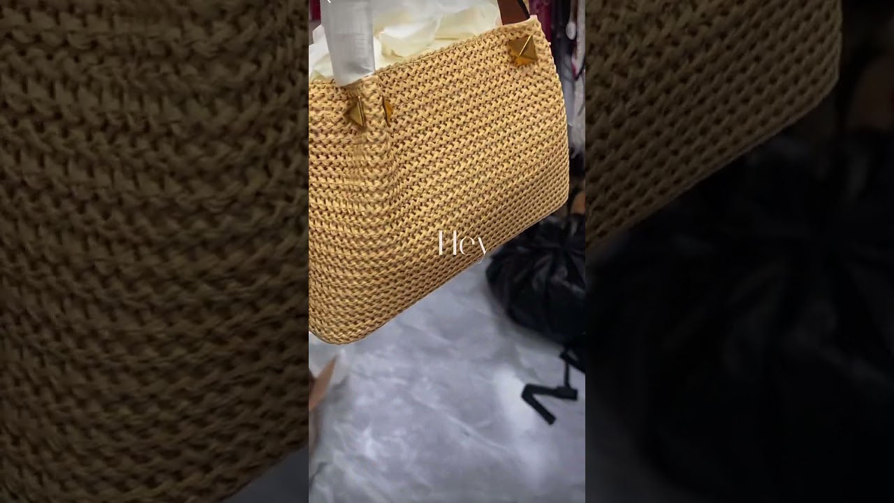 Custom straw bag