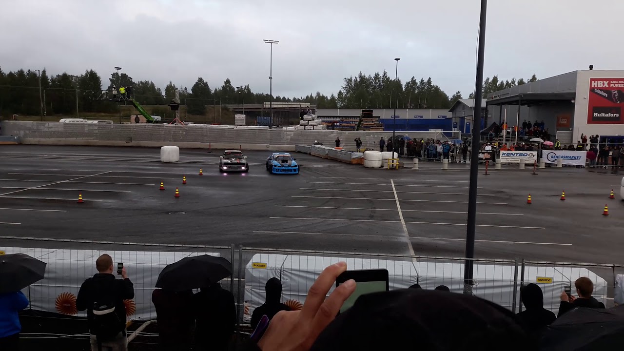#Venetsiadrifting 2017 Niko M&auml;&auml;tt&auml;l&auml; vs Jim Olofsson 1st run