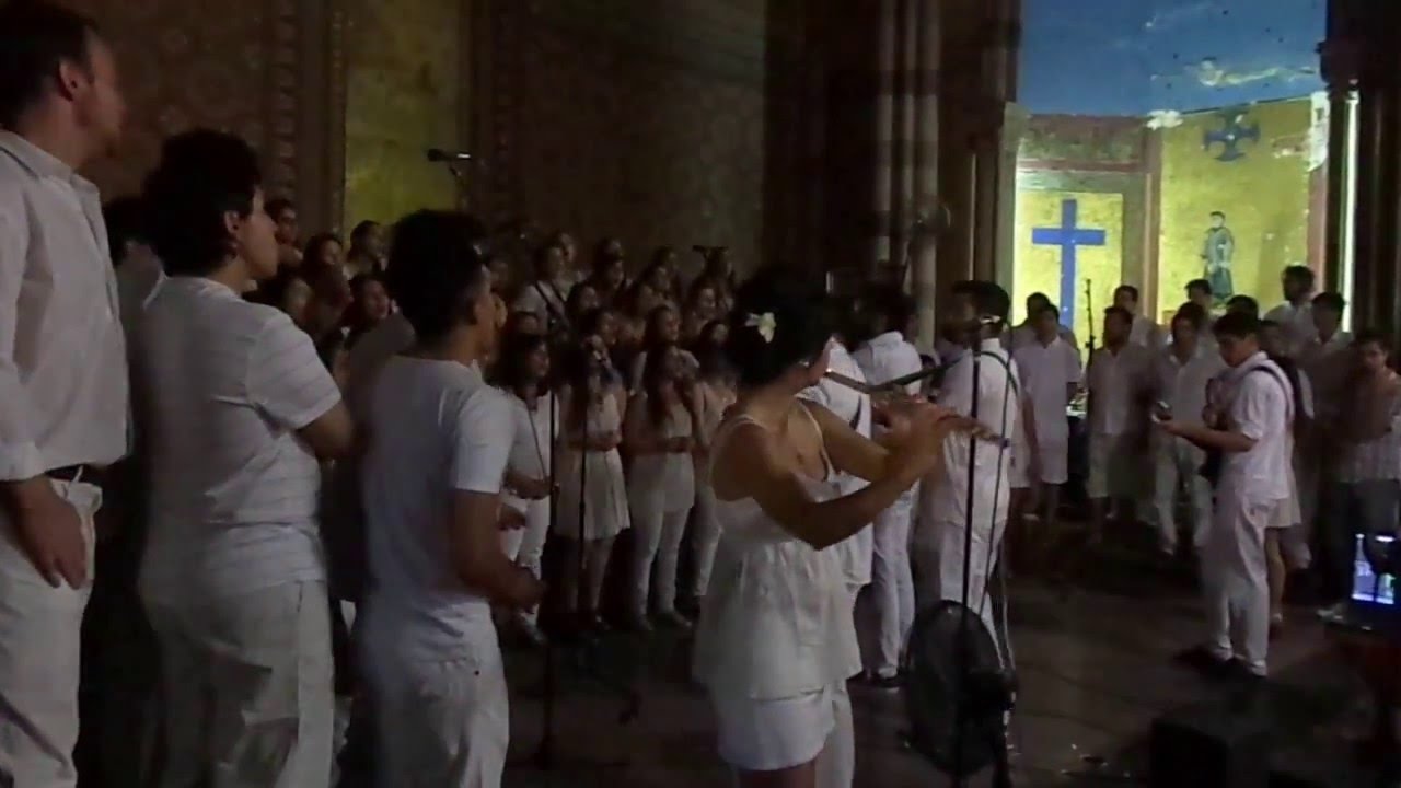 Santo santo santo el Se&ntilde;or Dios del universo - Coro Capuchinos