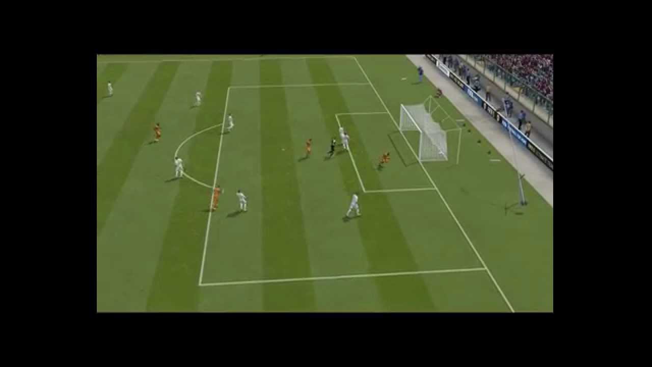 FIFA 15 OFFSIDE BUG REFEREE |FIFA 15 FAILS, GLITCHES & BUGS