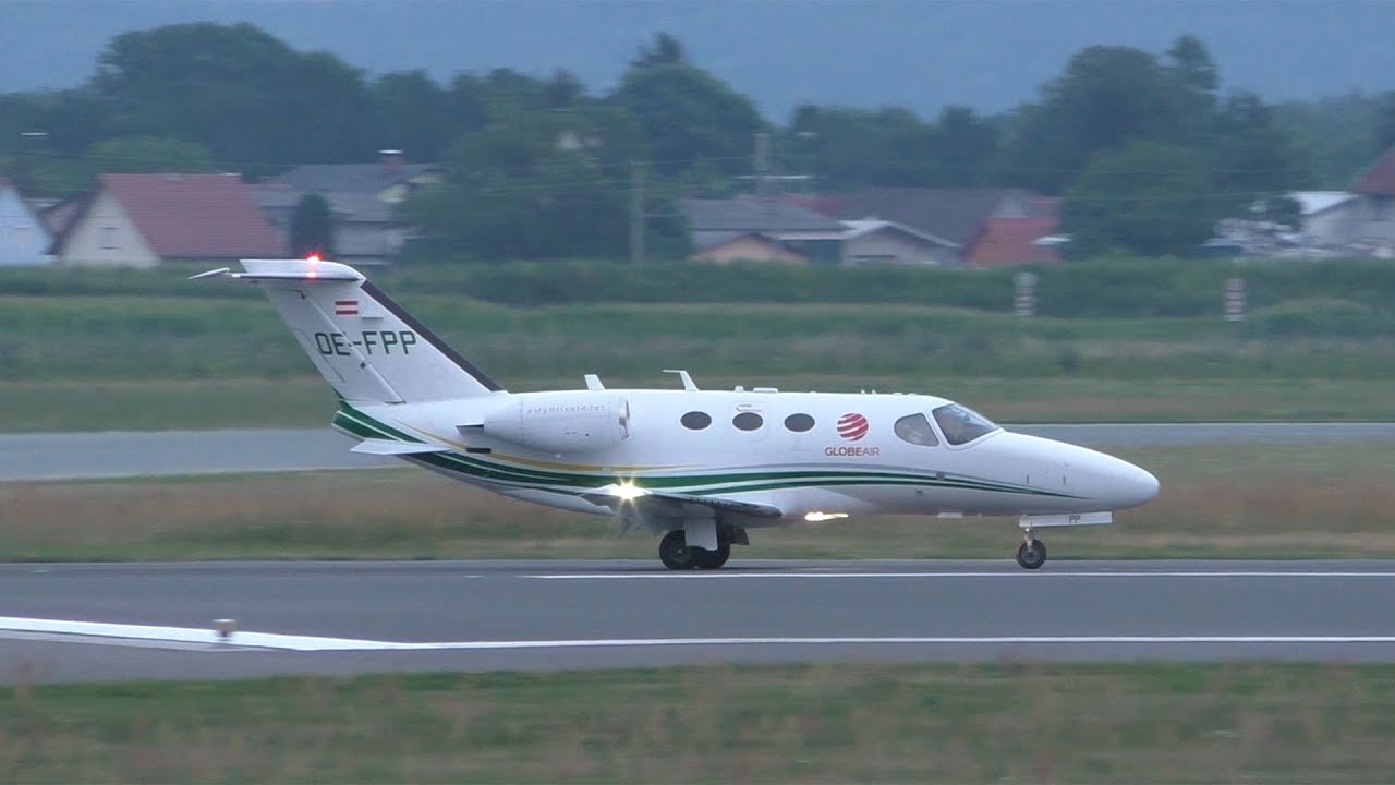 GlobeAir Cessna 510 Citation Mustang takeoff at Graz Airport | OE-FPP