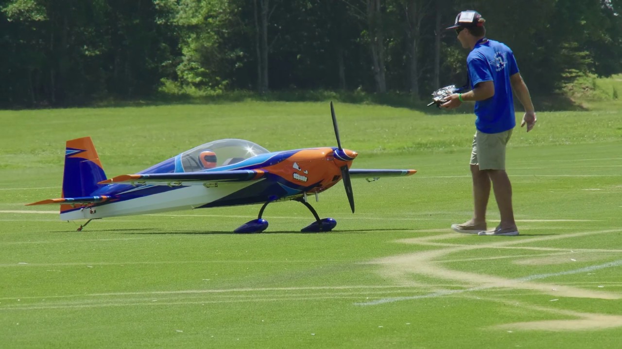 Joe Nall 2019 DA-215 Noon Demo - Jase Dussia Flying Extreme Flight 125