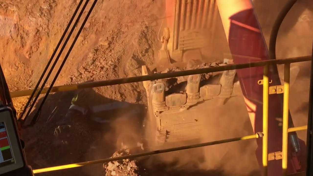 Hitachi EX5600 Loading EH5000 In-Cab View Iron Ore, Rio Tinto