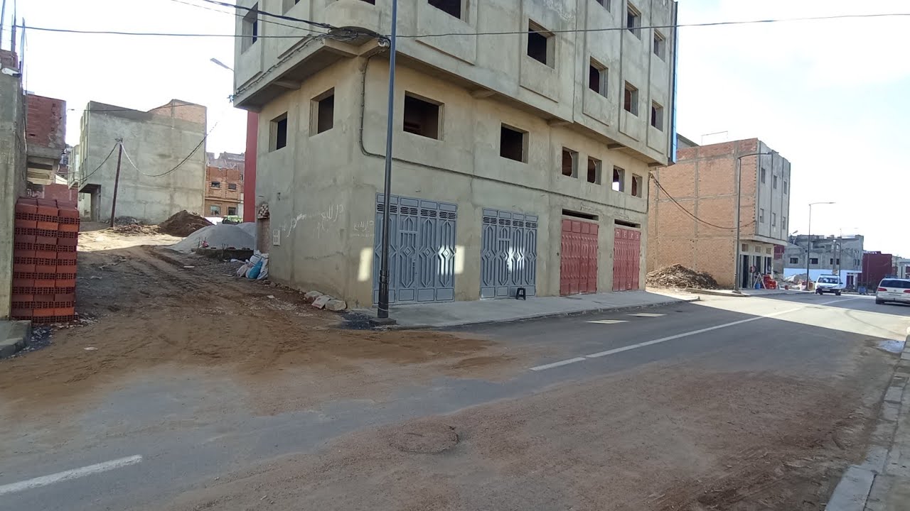 ارض للبيع بلساس ديالها والرخصة دلبني مساحة 100متر منطقة بني سعيد 🌲0703640826طنجة