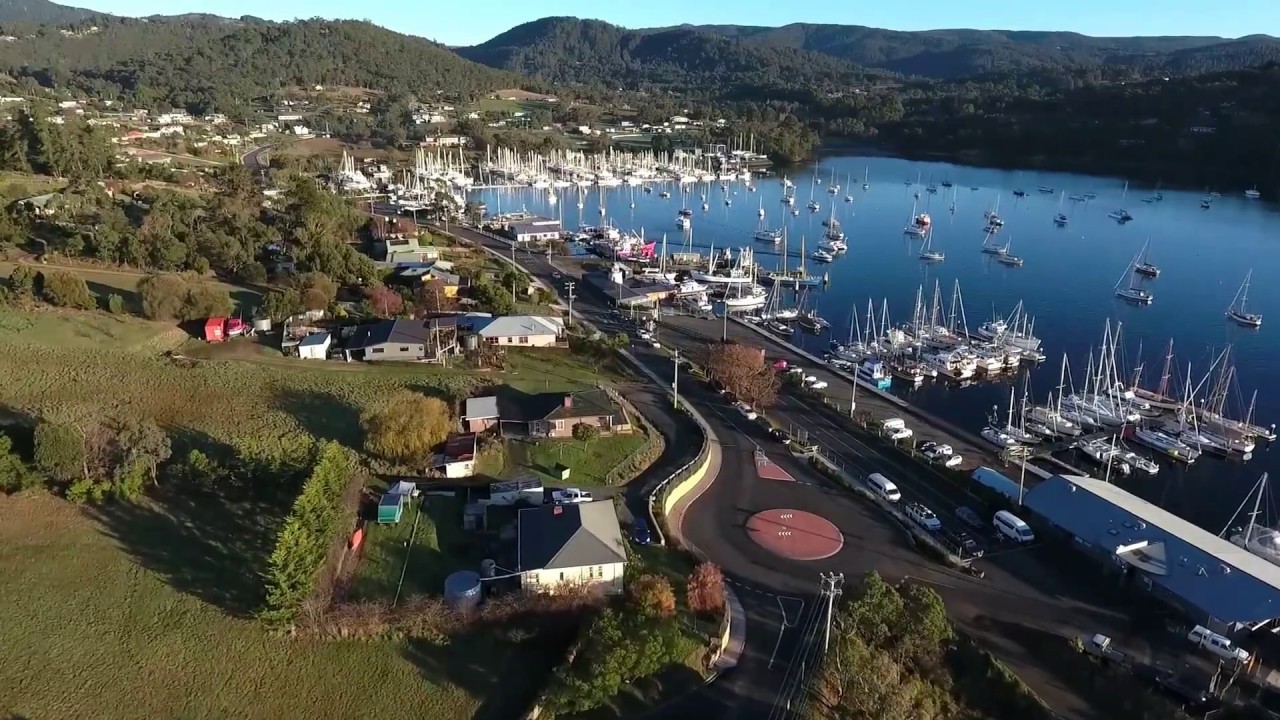 A peek around the point from Kettering marina