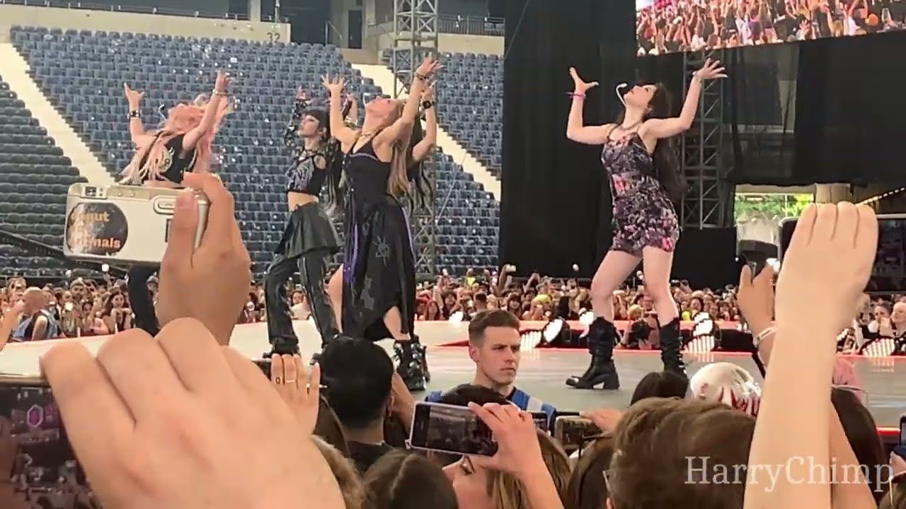 (G)-Idle - Oh My God / KPOP FLEX 2022 / Frankfurt