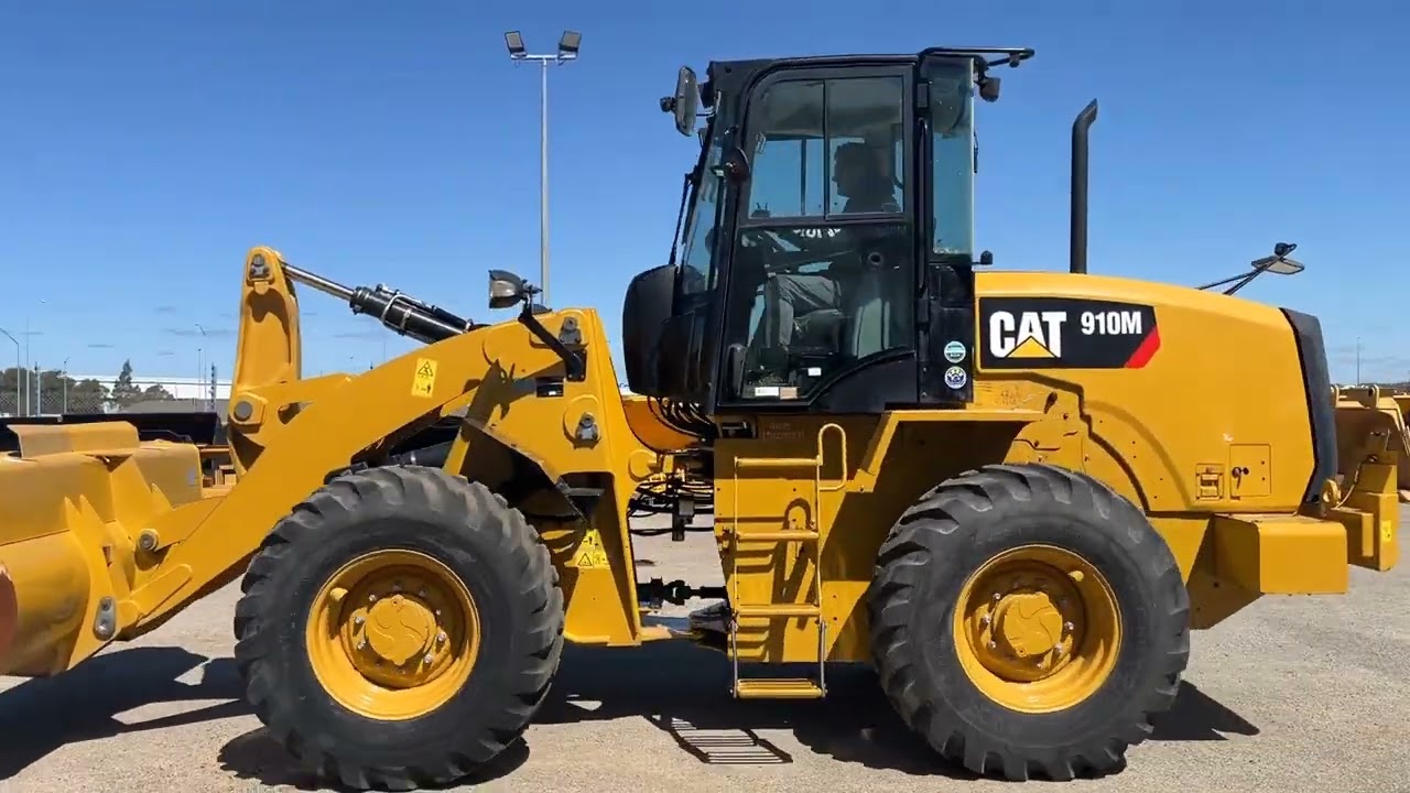 CAT 910M wheel loader