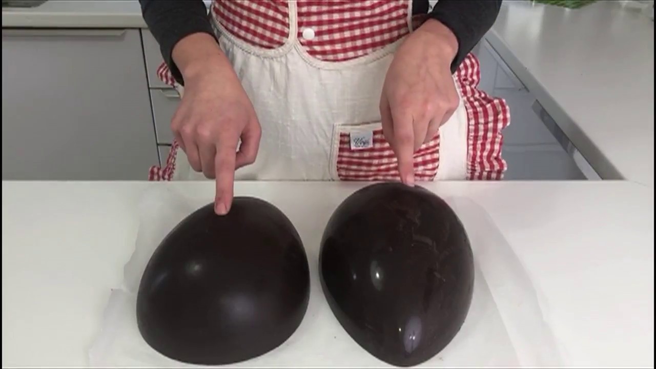 UOVA DI CIOCCOLATO FATTO IN CASA | Guerra in Cucina