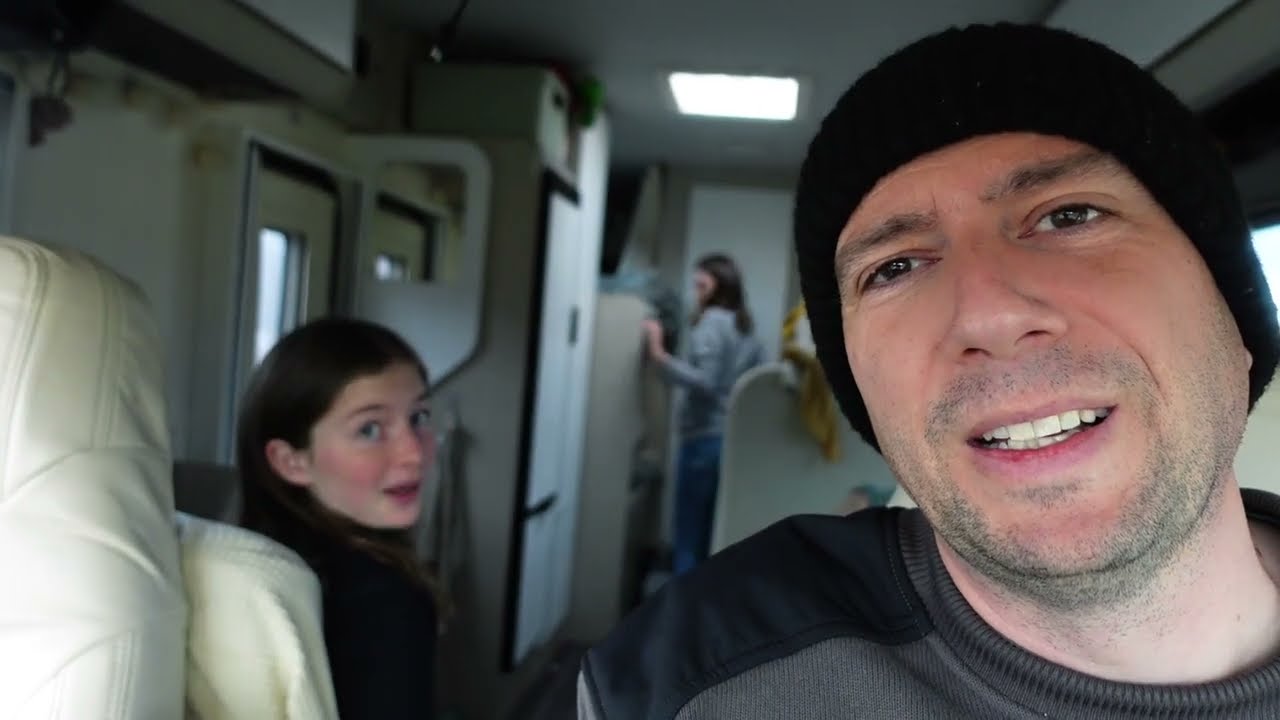 #186 Les villages en Roumanie dans les Carpates: Ce qu'on NE vous a PAS DIT !