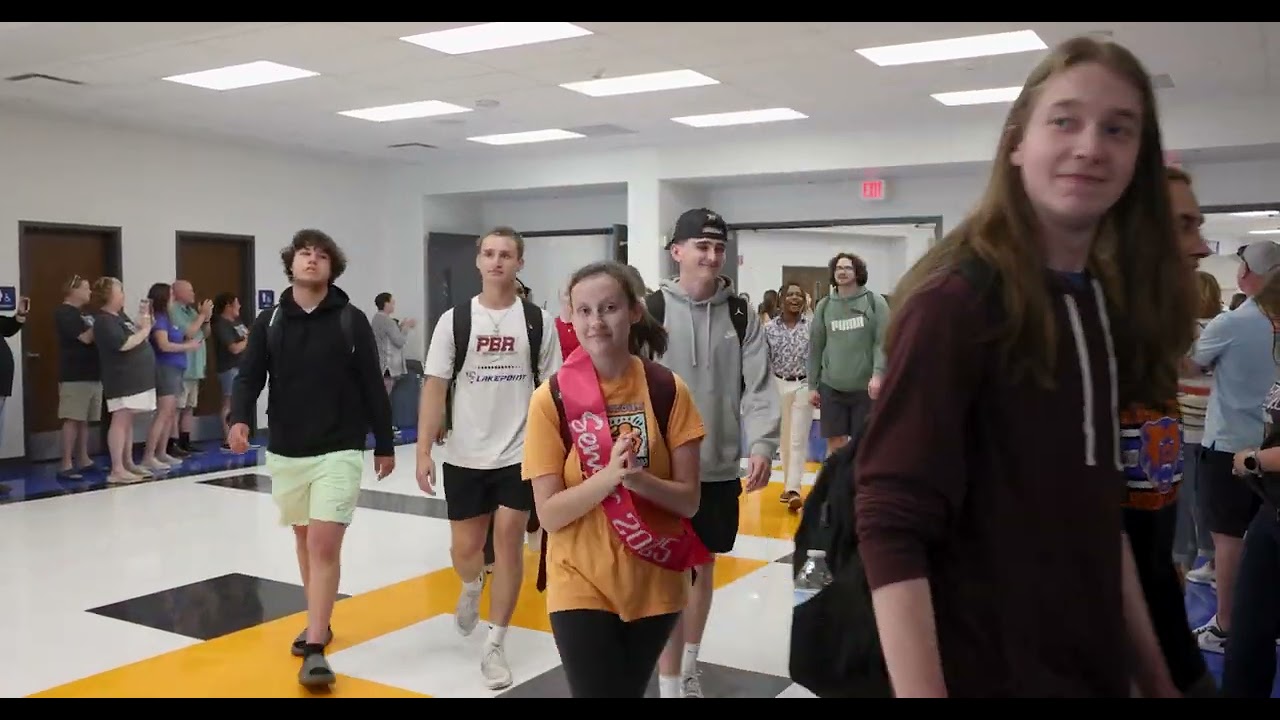 final count down senoir clap out