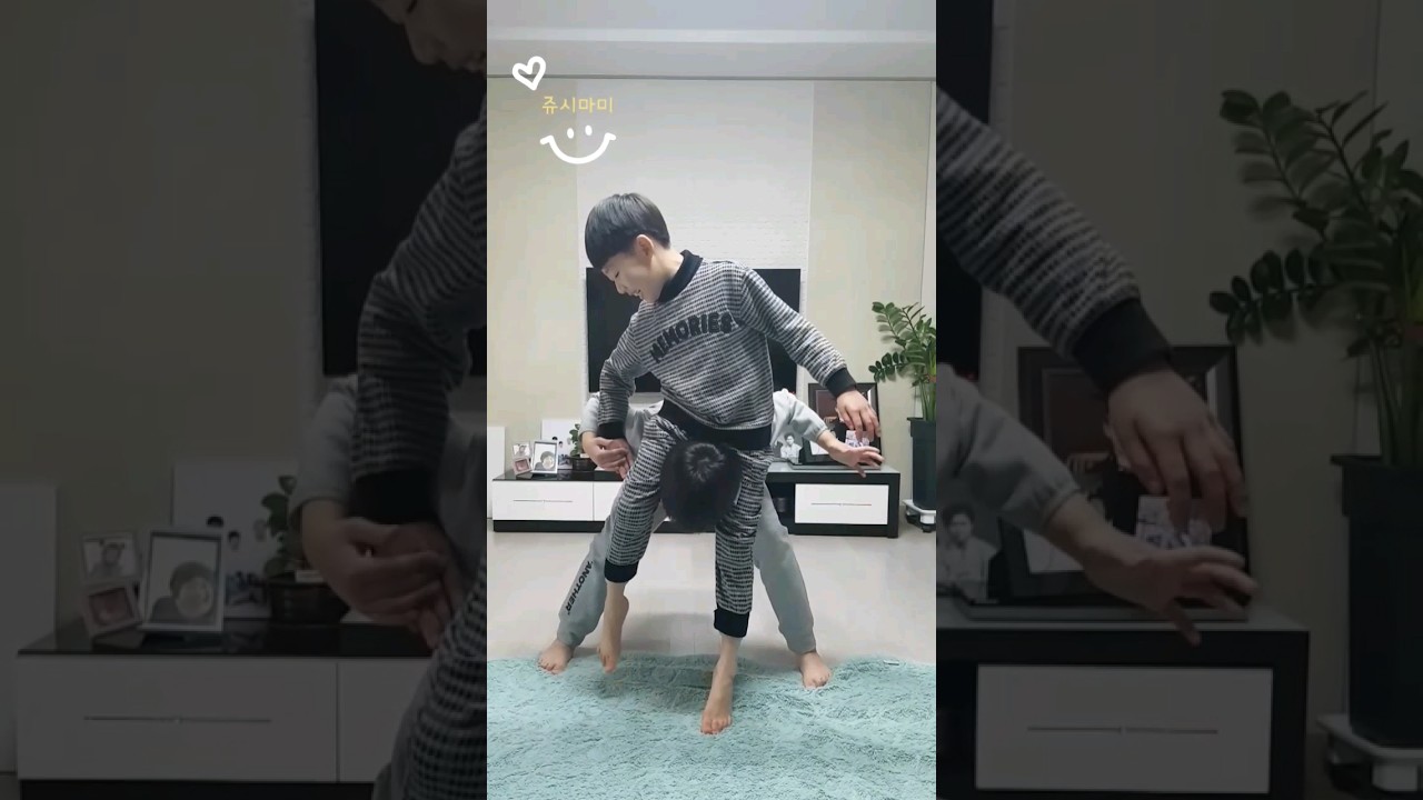 심심할때 하는 심심풀이 놀이 목마태우기1막 #심심할때보는영상 #심심풀이 #웃긴영상 #목마태우기 #장난꾸러기  #사이좋은 #형제 #쥬시마미