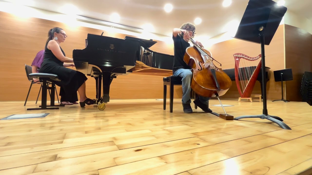 Angelo Carabellese 11 y.o. ￼Saint Saens cello concerto in La minore. Secondo e terzo movimento