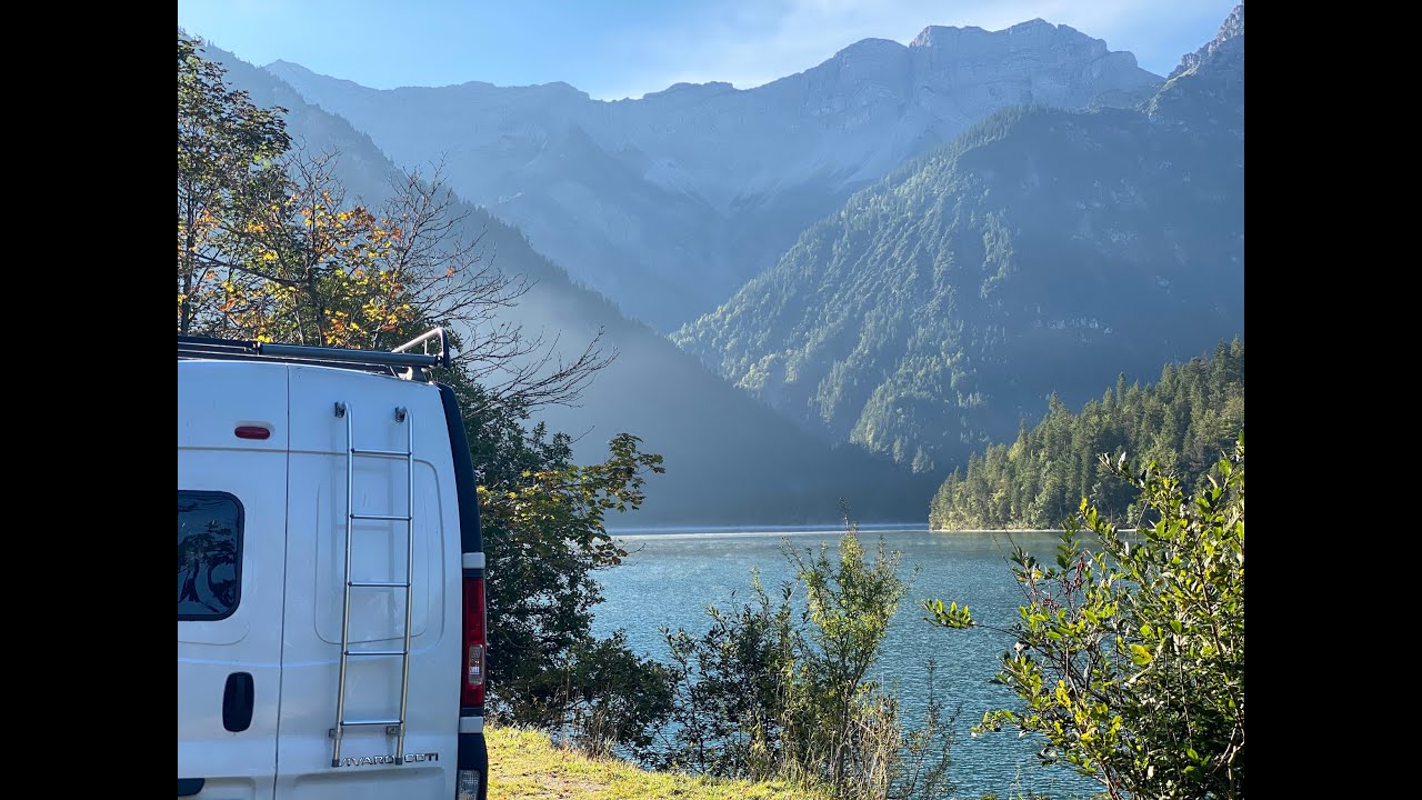 Opel Vivaro DIY Camper |  Roomtour
