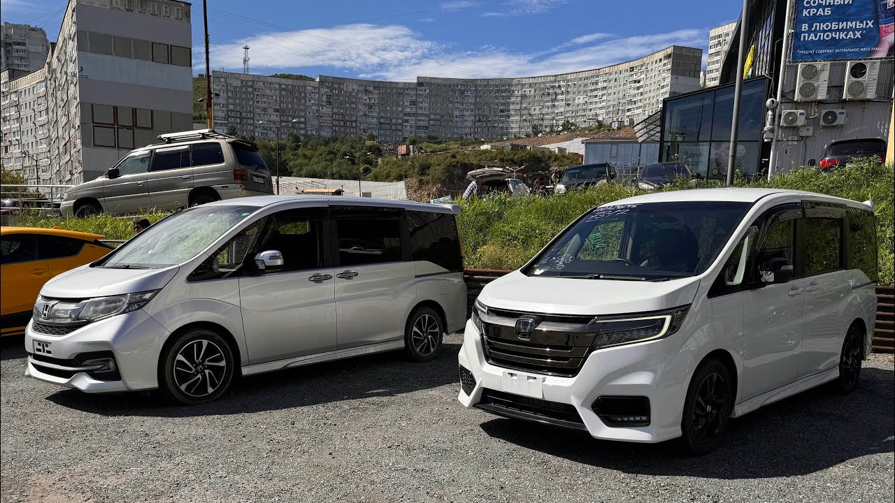 Honda StepWGN Spada RP3 рестайлинг vs до рестайлинг