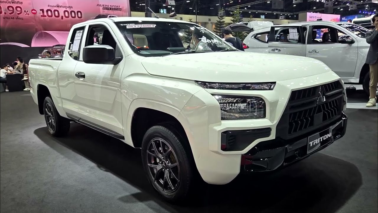 Mitsubishi TRITON MEGA CAB 2.4 STREET ราคา 649,000 บาท