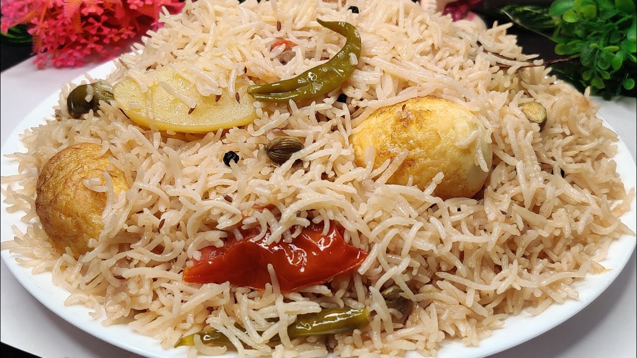 ঘরে থাকা চাল ডিম আর আলু দিয়ে একপাকে খুব সহজ ও সুস্বাদু এই রেসিপি বানিয়ে সবাইকে চমকে দিন || Egg Rice
