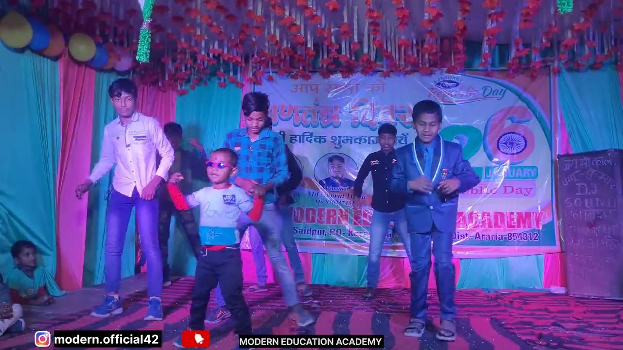 BASANTI IN KUTTO KE SAMNE MAT NACHNA || GROUP DANCE || MIXED HINDI COMEDY || MODERN EDUCATION 