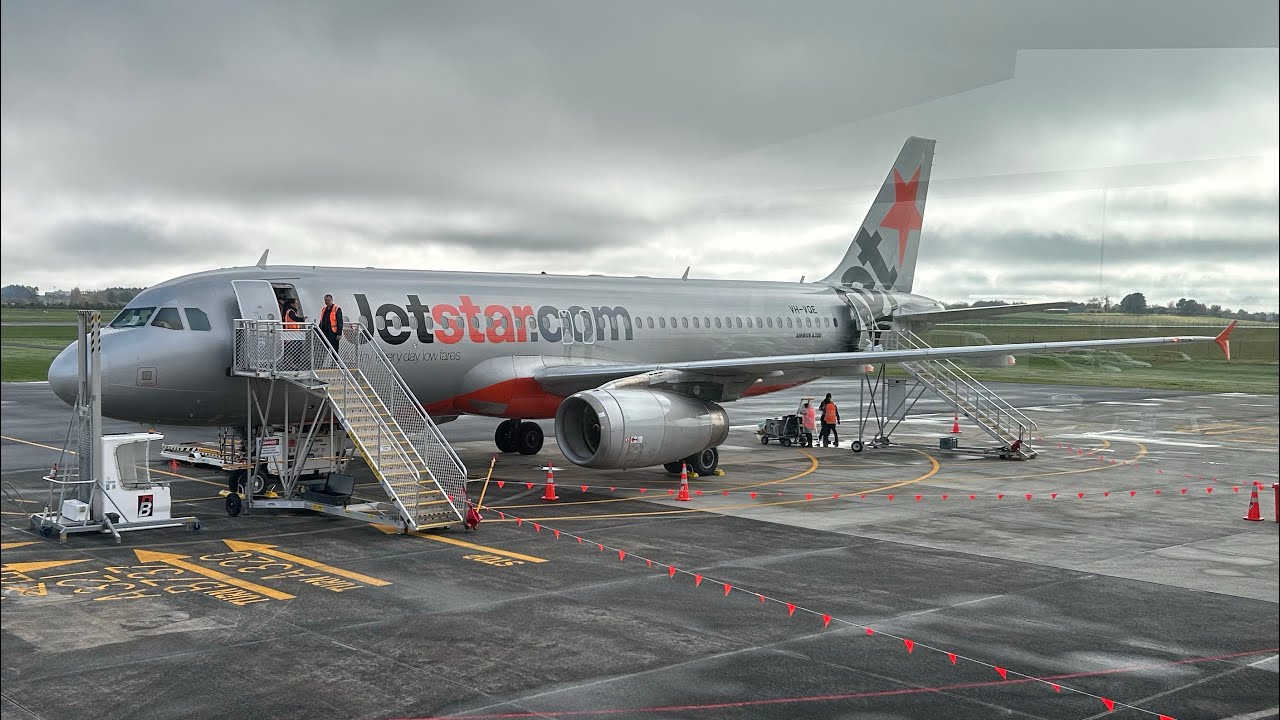 Jetstar Flight Hamilton to Sydney