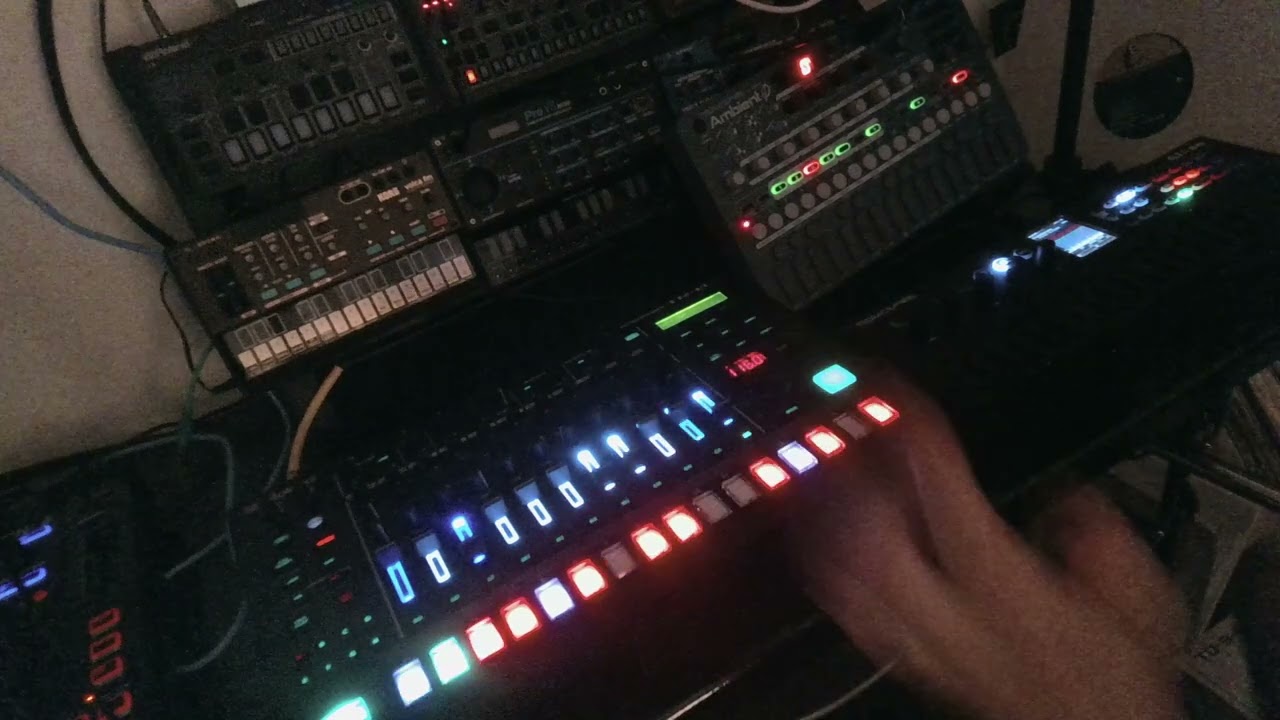 Improv Dawless Chiptune House Jam (Sonicware ELZ-1 Play, Roland TR-8s)