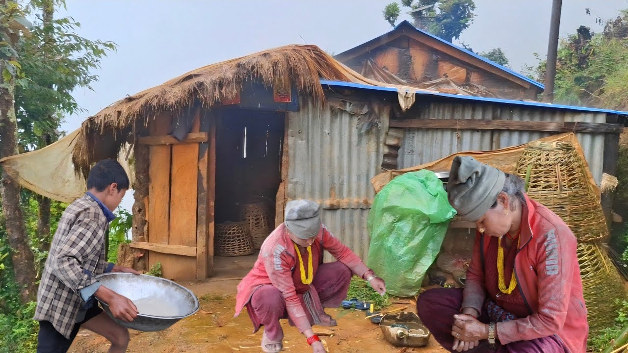 The Most Beautiful & Peaceful Relaxing Mountain Village Life || Rainy Day Traditional Village Life 