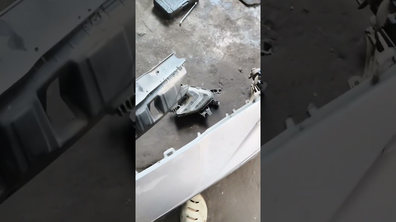 Hyundai aura 2021 model accident regulator damage