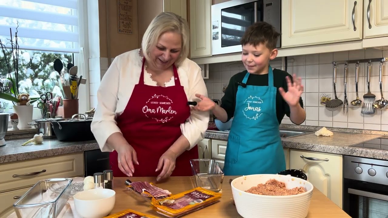 Oma und Jonas kochen falschen Hasen