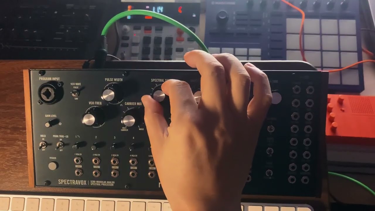 Moog Spectravox's Sound Experiment