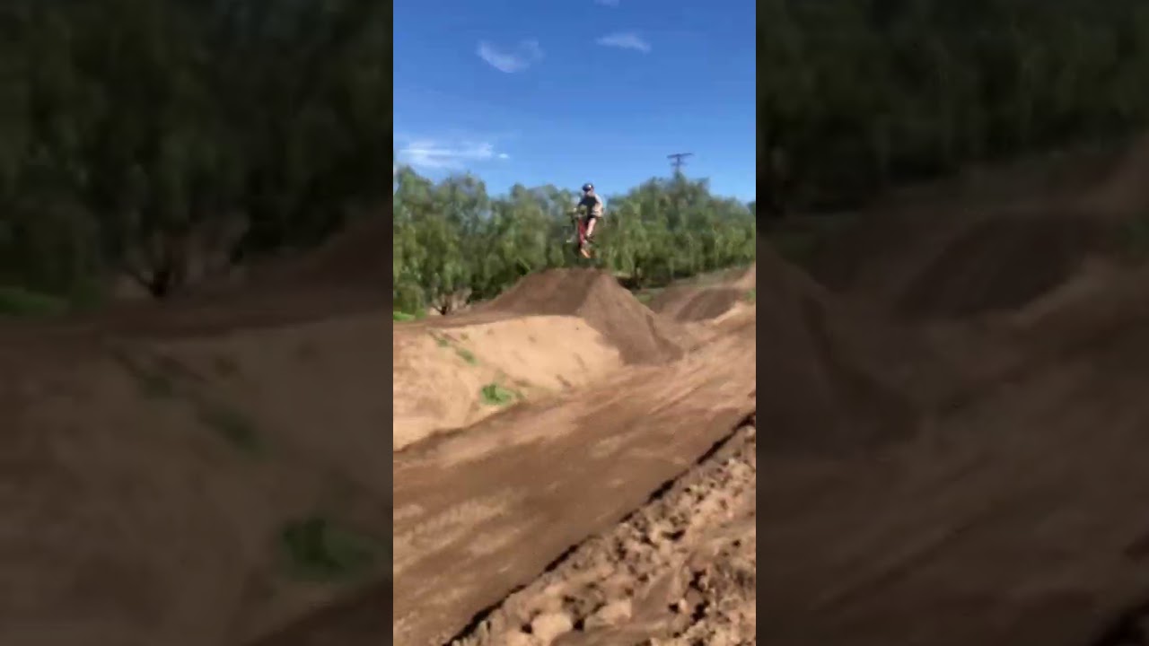 Smallest dirt jump in Ohio 💀 #shorts #dirtjump #mtb #dirtjumps