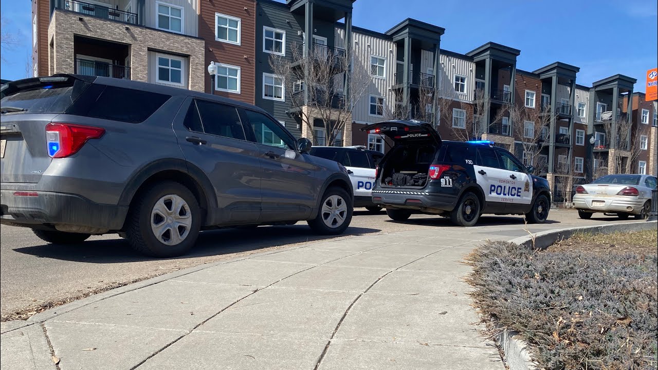 Edmonton Police at High Risk traffic stop + arresting person