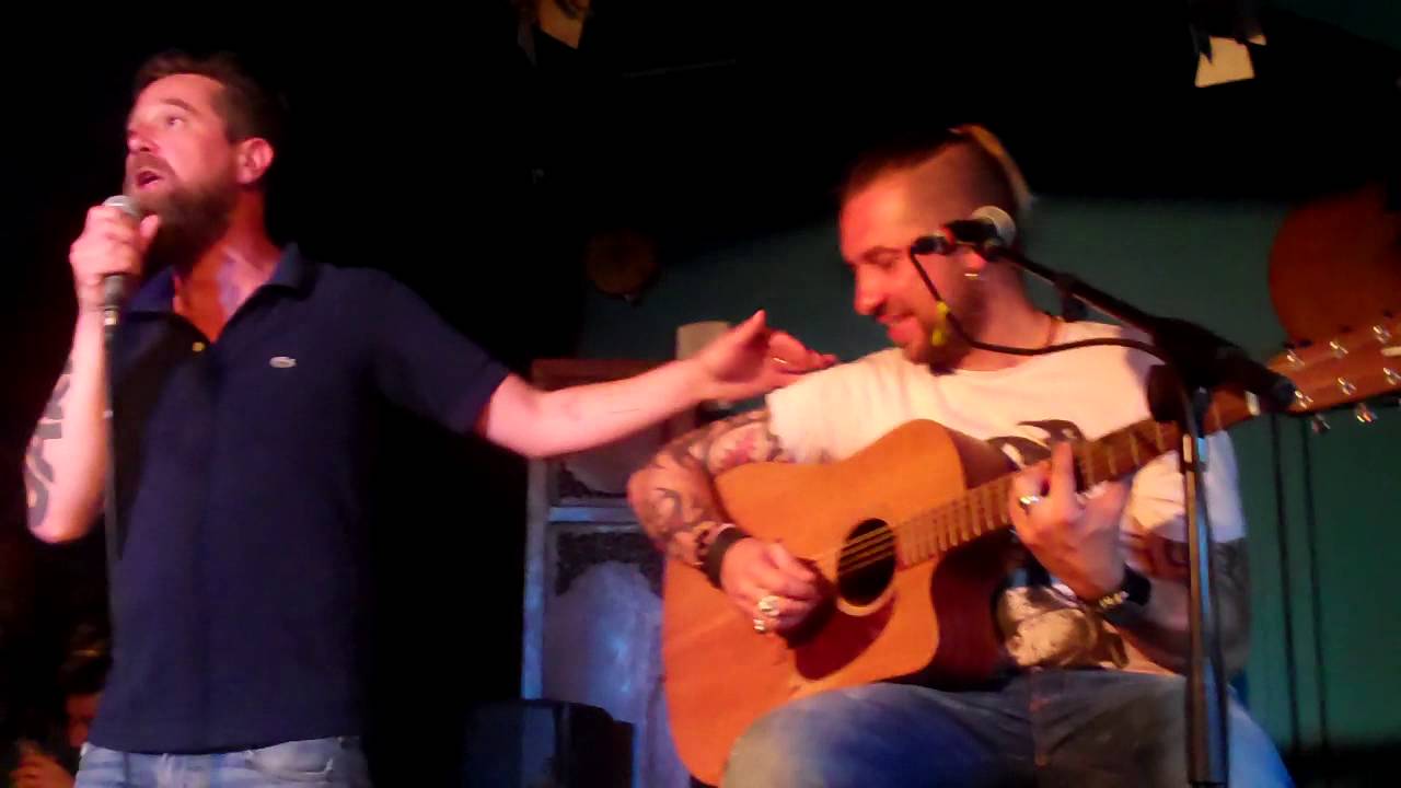 Le jour de la mort de Johnny: / Les Fatals Picards / El Alamein 24 06 15