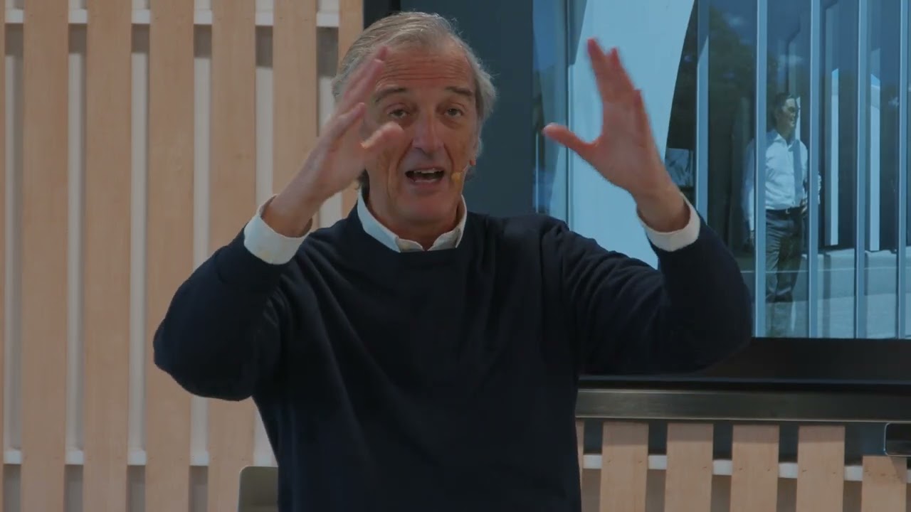 Ciclo Maestro: Rafael de la Hoz.